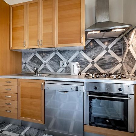 Yid D'Azeglio Luxury Apartment With Parking Firenze Bagian luar foto