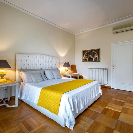 Yid D'Azeglio Luxury Apartment With Parking Firenze Bagian luar foto