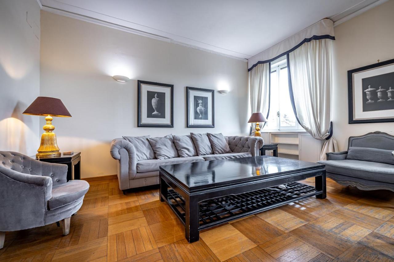 Yid D'Azeglio Luxury Apartment With Parking Firenze Bagian luar foto