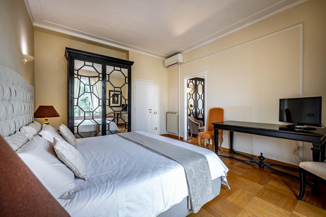 Yid D'Azeglio Luxury Apartment With Parking Firenze Bagian luar foto