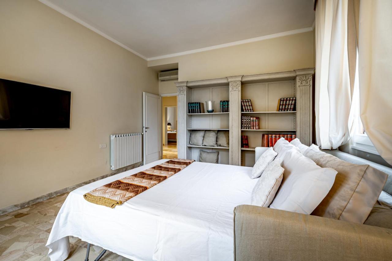 Yid D'Azeglio Luxury Apartment With Parking Firenze Bagian luar foto