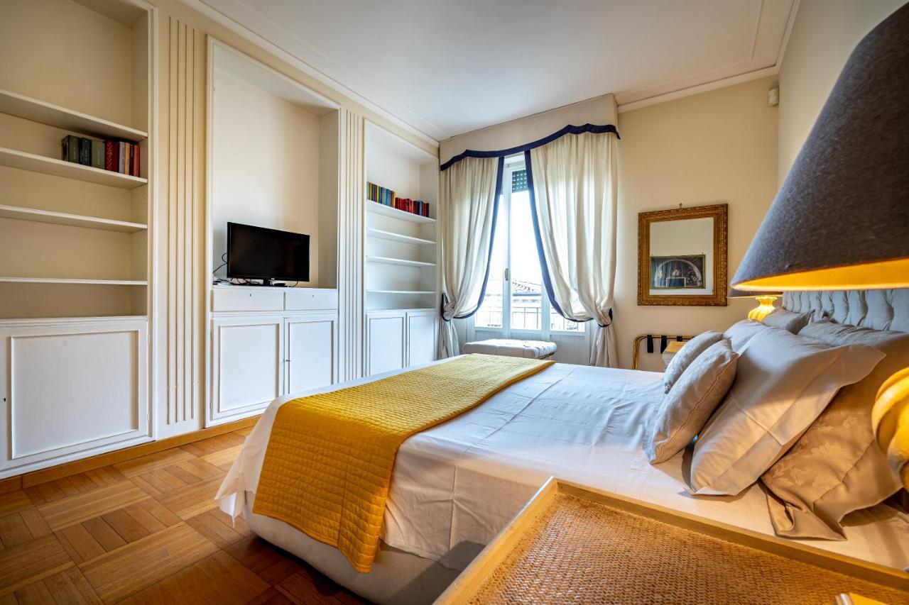 Yid D'Azeglio Luxury Apartment With Parking Firenze Bagian luar foto