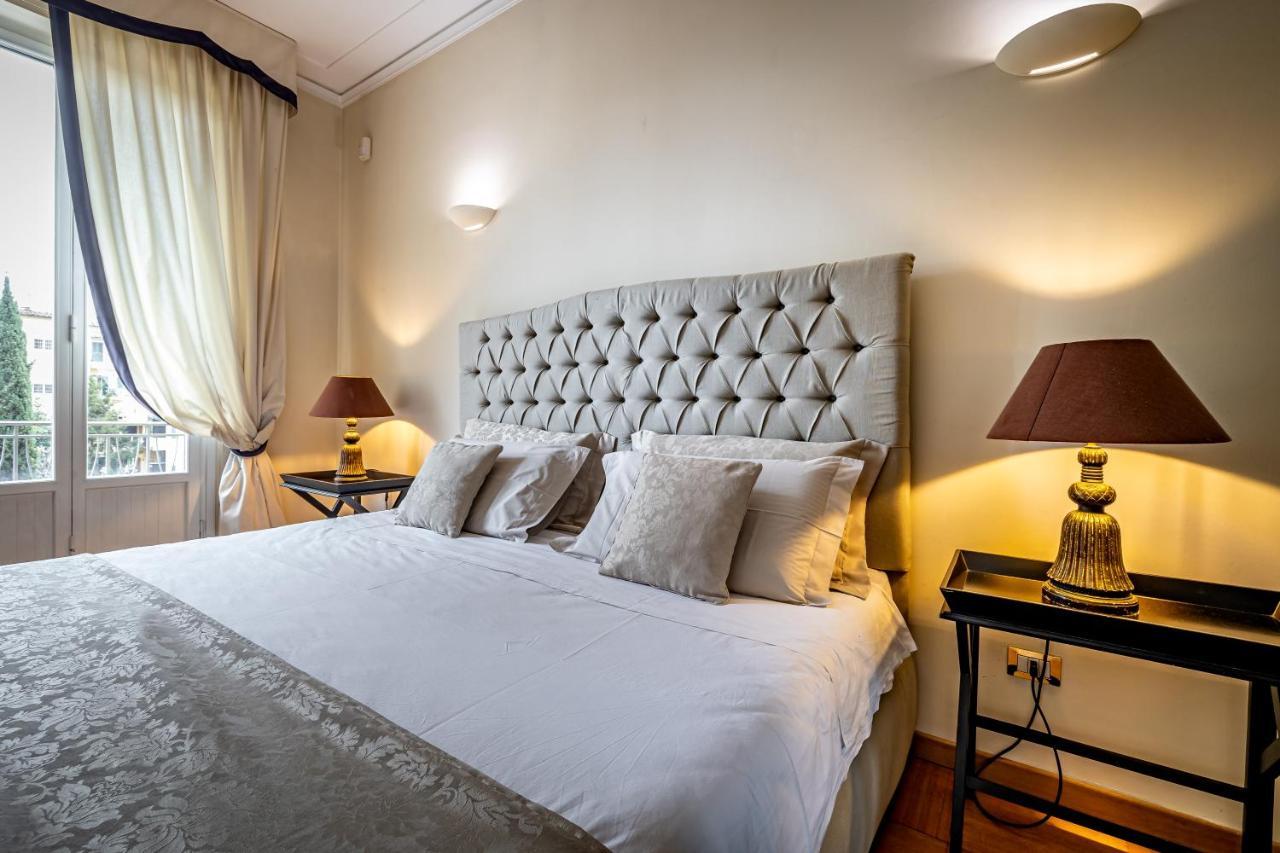 Yid D'Azeglio Luxury Apartment With Parking Firenze Bagian luar foto