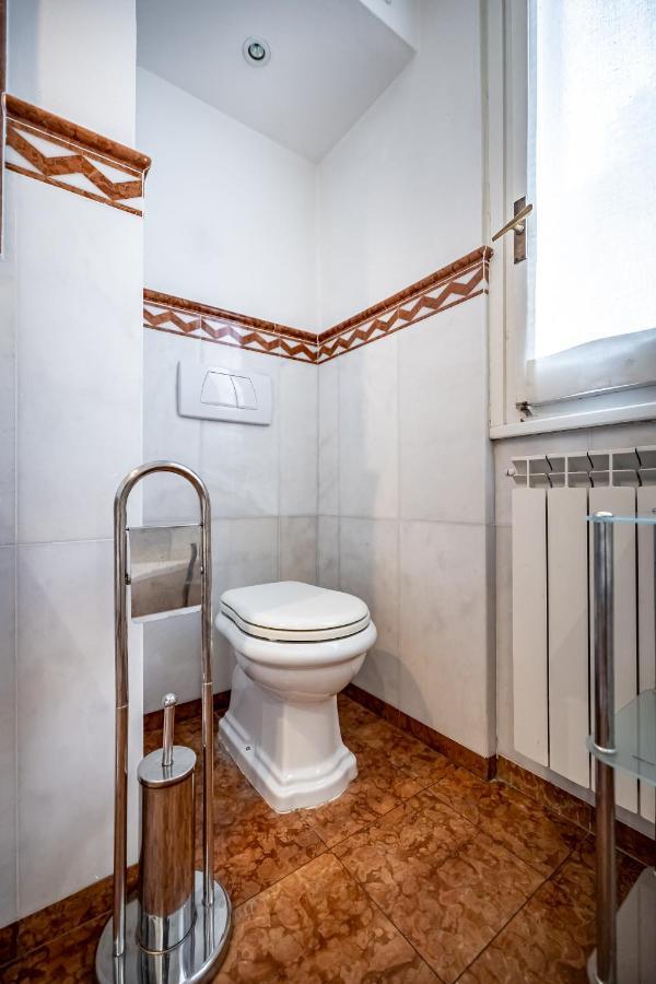 Yid D'Azeglio Luxury Apartment With Parking Firenze Bagian luar foto